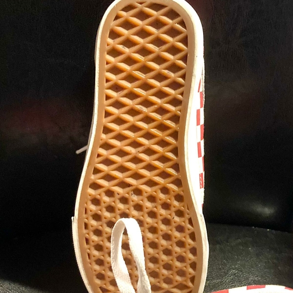 Vans - Picture 3 of 4